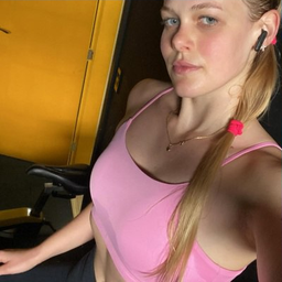 Yblirxoog29936's profile picture. 🌟 hunting value stocks lover, curious girl! craving expert chats. DM me about market cycles! 📊 #Markets #Investing