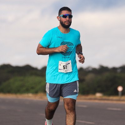 Velocidade, meta e competição.
#ViscaelBarca #DubNation
Radiologista, Péssimo em Games e Runner.