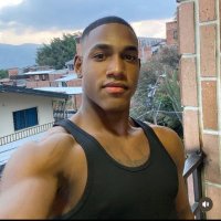 gato preto🐈‍⬛ (@onlypretin) 's Twitter Profile Photo