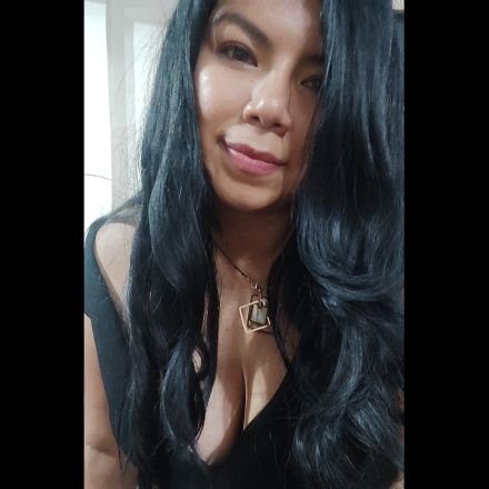 UdyaniU's profile picture. Es mi nombre sin letras y mi color favorito 💜🌷. @Universitario de deportes ❤💛 psicología ✨

                    ig: @dayanpsach