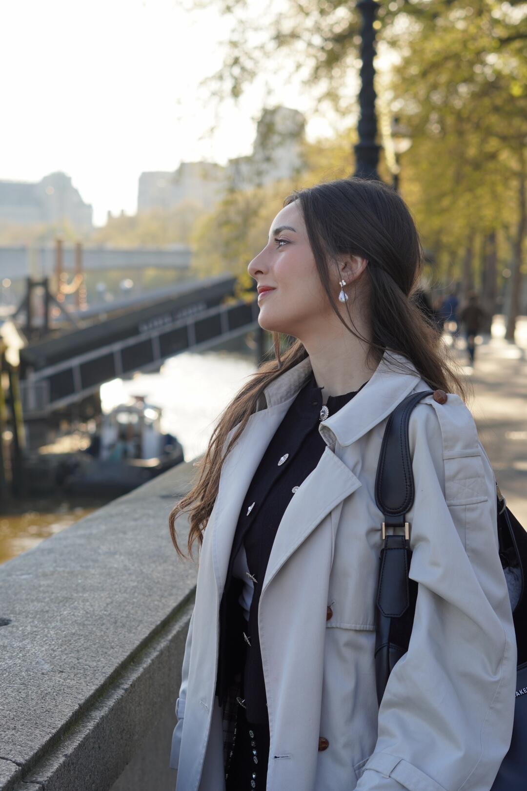 Oufuarlid910's profile picture. It's not how much money you make, but how much you keep and how hard it works for you. - Robert Kiyosaki     https://t.co/CugKAI7CSy