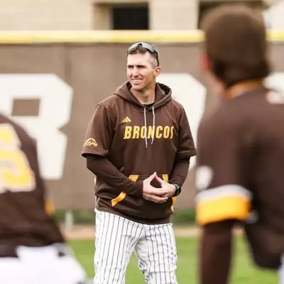 Audience of ONE | Recruiting Coordinator @wmubaseball | Former @TCPitSpitters | Host of the @unparalleledpp 🎙 | Husband to my bride, Tiffany | Colossians 3:23
