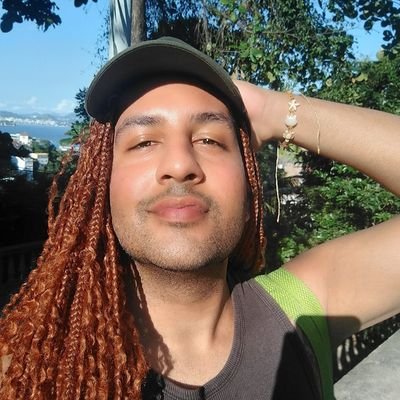 Eu devia estar fazendo meu TCC mas estou aqui. Então valorize!!