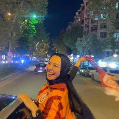 bsr_koyuncu's profile picture. fikirler ölmez