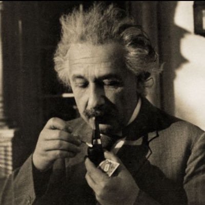 SamaraRene2's profile picture. I have no idea who I am.