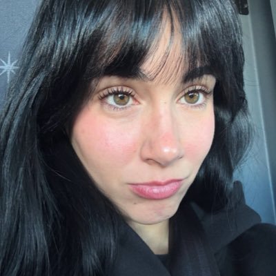 @hugmeaitanax