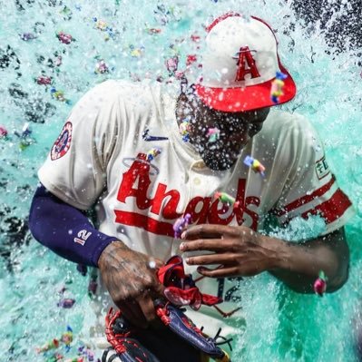 k_charlesss's profile picture. POPULAR LONER🫂❤️‍🩹.