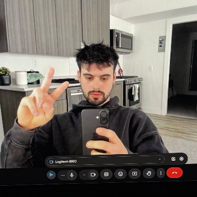 The Home Service Marketing Dude✌️
Probably wearing a black hoodie