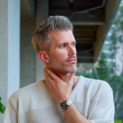 Never settle with women again. I help men overcome sexual shame, build confidence, and date high quality women. Host of Practically Famous.