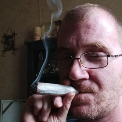CrazyStoner22's profile picture. a crazy stoner just living life