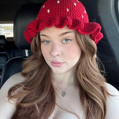 notabigael's profile picture. 🍓🍓🍓