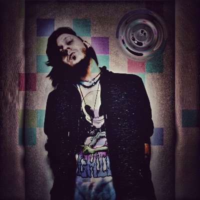 •Musician/Songwriter/Traveler *Songwriter/Guitarist For “Saturate” 🎼 👽🙏🏼