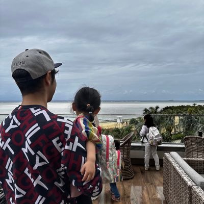 山梨出身、2024/4から幕ベミ。 ヴァンフォーレ甲府を応援しています。 他サポさんもフォロー失礼します。週末の楽しみはビールとサッカー観戦です。 8歳👧3歳双子👧👧の三姉妹です #vfk #ヴァンフォーレ甲府 #山梨 #ventforetkofu 最近マラソンにハマってます