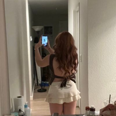 “just be unapologetically yourself”- said the hypocrite