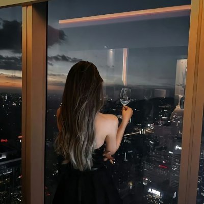 meggy_ag's profile picture. Beauty is power; a smile is its sword.