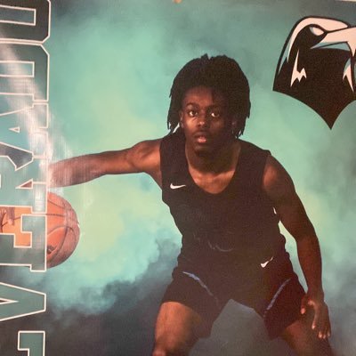 zeeistuff's profile picture. 6’0 Point Guard /Class of 2024
