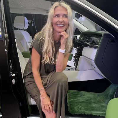 I was Born Free
Hiking, camping, skiing, traveling, golf, car enthusiasts. Welcome to communicate😊 Let’s build respect and meaningful connections ✨