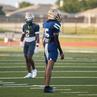 KaidenJ33's profile picture. C/O 2027 | | | LEHS| | , Football, Track|| TAAF State qualifier |5’10| 155lbs| 4.47 40 |Slot Receiver| Number :2144554608|