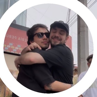 ˗ˏˋ ★ ˎˊ˗
# ᶻ⠀𝘇⠀𐰁 ~ “Eh? No, yo soy de Montevideo”
`💿﹕>< “¡Buenisimooo! ✨🧚”
╰╮→ ✧ ﹐🎧﹕Cein, Carre, Rob, aXo, Juan, Fran, Lain y SantiVN ♥︎