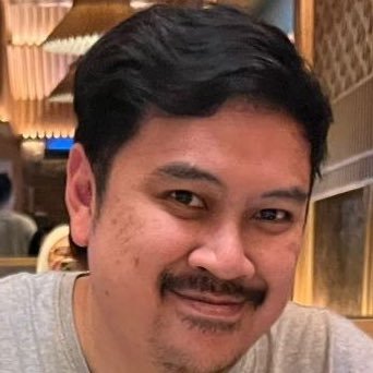 Bapak2 berusia 30+ tahun yang bukan Techbro, apalagi Pak Bos. Sudah menikah dan punya 2 anak.
Cek link dibawah jika tertarik yang asik-asik!