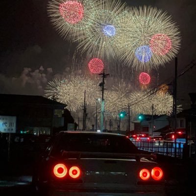 スカイラインER34 25DET乗り 休日に洗車を嗜んでいます ツーリングは控えめ 無言フォロー失礼します! 仲良くしてください^_^
