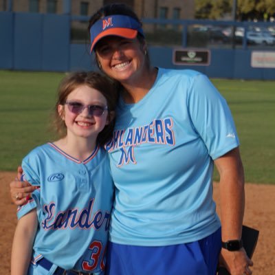 Mom to Saydee Fay | Dog Mom to Julie | BS in Allied Health Texas A&M 15' | MS in Sports Management Liberty University 18’ | T1D | @Mclennan_SB Softball Coach