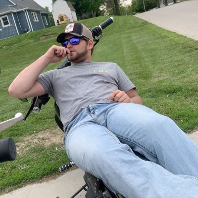 CarterEllison3's profile picture. 