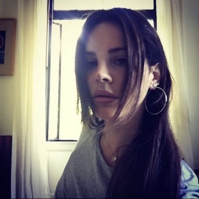 D ⟢ Profile