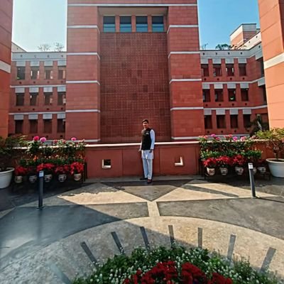 𝐂𝐎-𝐅𝐎𝐔𝐍𝐃𝐄𝐑 @TeamSP_Official 𝗣𝗘𝗥𝗦𝗢𝗡𝗔𝗟 𝗦𝗘𝗖𝗥𝗘𝗧𝗔𝗥𝗬 𝗧𝗢 @Shehzad_Ind
'आऐ हो निभाने को जब किरदार जमीं पर, कुछ ऐसा कर चलो कि जमाना मिसाल दे'