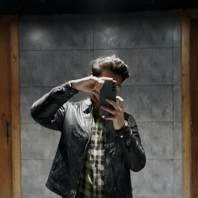 truehannan's profile picture. 