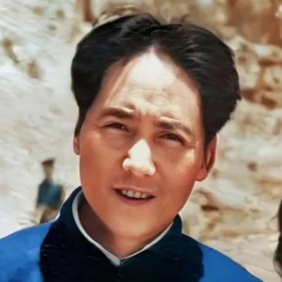 一个喜欢东叔的香港学生,东叔偶尔键政🔴太无脑的也会开喷,这号纯闲聊,分享日常,喜欢东叔的点点关注,平时喜欢写写字 画画 弹琴🫨养🐱,不是毛左(和别人聊过才知道自己理论不强 学习中)希望能cos好东叔(一般都会互fo🫡)繁/简都会写,粤/普都会说🥰🥰