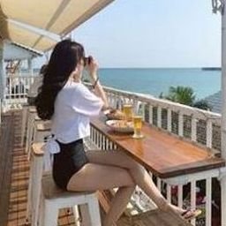 🚀 smart girl all in on keenly stock investing! keen on market strategies. DM me for inverse ETFs! 🎯 #ValueInvesting