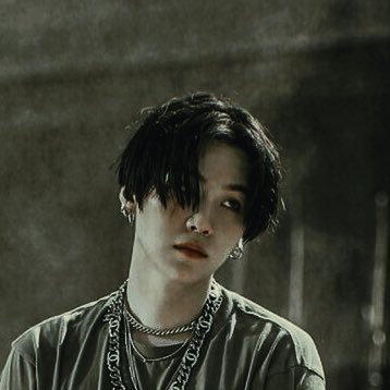 первый всадник Апокалипсиса • пишу о всяком, читаю #клубромантики • writer • art & multifandom