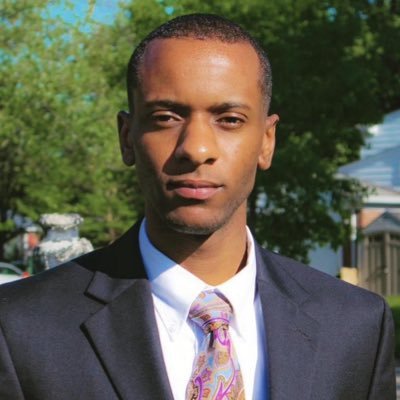 As a licensed Realtor® (#6501429456), I specialize in the Greater Detroit area markets, w/ an expertise in PropTech and investment specialization.