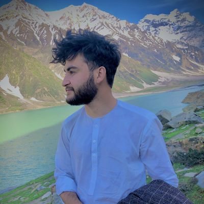 AbdullahKh11013's profile picture. 🖤 📚