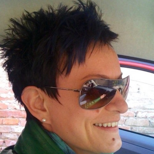 crielipa's profile picture. 