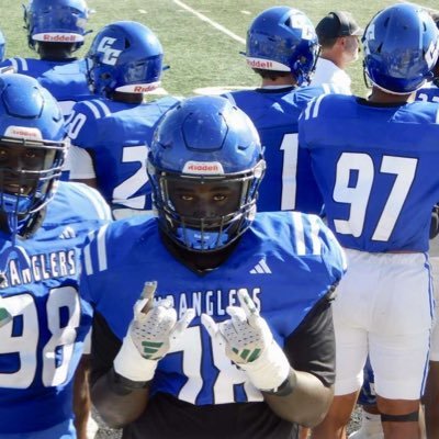 6”2 290 DT December Grad (704)961-2881 djwatkins31@gmail.com @CiscoCollegeFB NCAA ID#2302779906 #JUCOPRODUCT LLPops🕊️ 1 D1 Offer