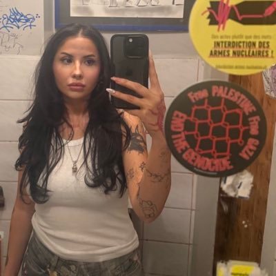 l3eloowallace's profile picture. QDL 🧸  https://t.co/swTImSZGKJ