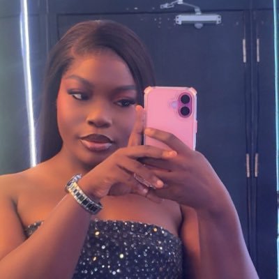 Arry__a's profile picture. business page : @alorina7