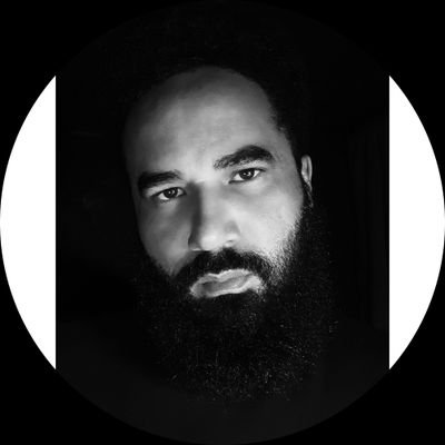 Poet. Lover of Spoken Word and Music. Performance Art enthusiast. Combat Sports fan.
