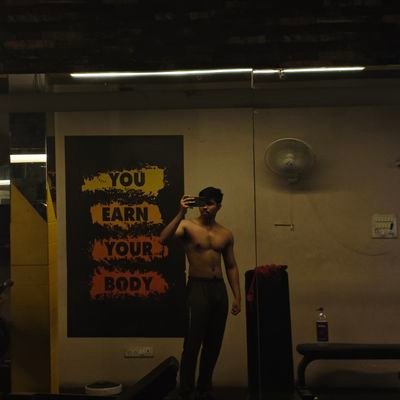 AyushDbz's profile picture. 