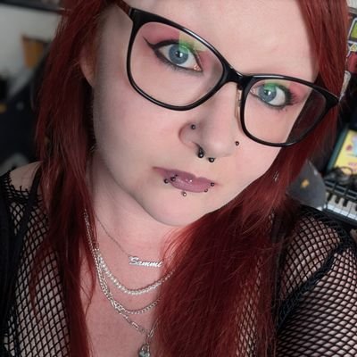 🦇
Chill Goth Vibes💀
Pansexual Polyamorous 🌈
ME+Fibro+GAD+BPD+💪
Elder Scrolls Online🐉
Rust ☢️
Singer 🎶
Twitch Affiliate & Mod 🎮
She/Her 💜
