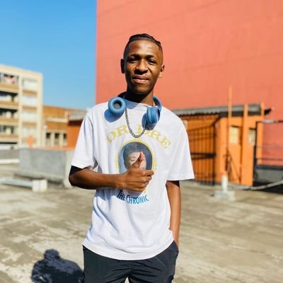 Manchester city 🇬🇧 &Orlando Pirates 🇿🇦 No.1 Fan😎