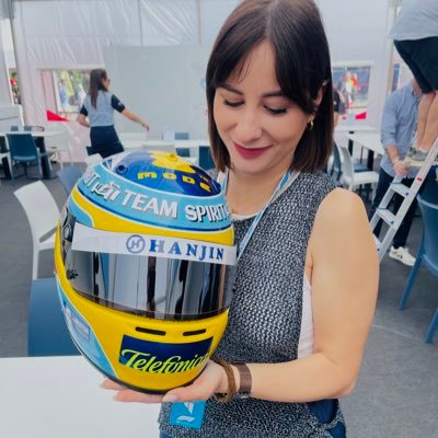 Race Fan 🏁 Scrivo cose sulla F1. Soffro perché tifo Ferrari e la Roma o tifo Ferrari e la Roma perché mi piace soffrire? Boh