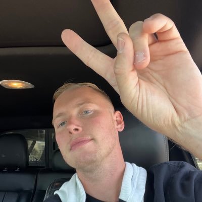 Steezywhipz's profile picture. Rip the whip and buy the dip.