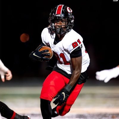 New Twitter!! C/O 2028, Wr/ATH| 5’9 163lbs|GPA 3.7|4.5 40| Glenville Highschool garrypritjr01@gmail.com