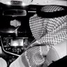 i5iu6's profile picture. "ضايعين بين مشاعرنا وتفكيرنا"