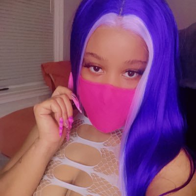 SweetPea038's profile picture. Super hot content🔥📸💰Bi female💜💦😘