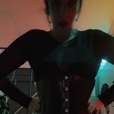 GoddessR64's profile picture. I’m a single goddess looking for a true honest and obedient slave sub to train and own for a long term relationship. into orgasm denial, worship & face orship,
