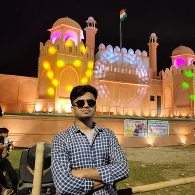Alhamdulillah for everything 💓i am Muslim but respect all religions from my heart ❤️ I love cricket 🏏 RO 45 & VK 18 is an emotion 🥹💙